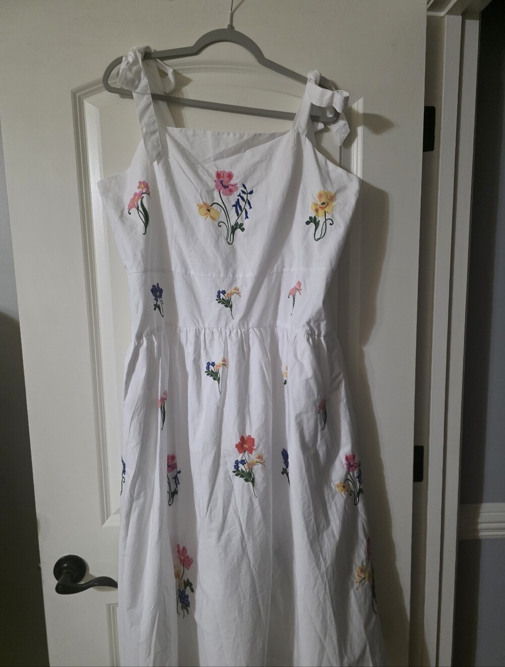 Free Assembly White Floral Midi Dress with Tie Shoulder Straps - Picture 2 of 5